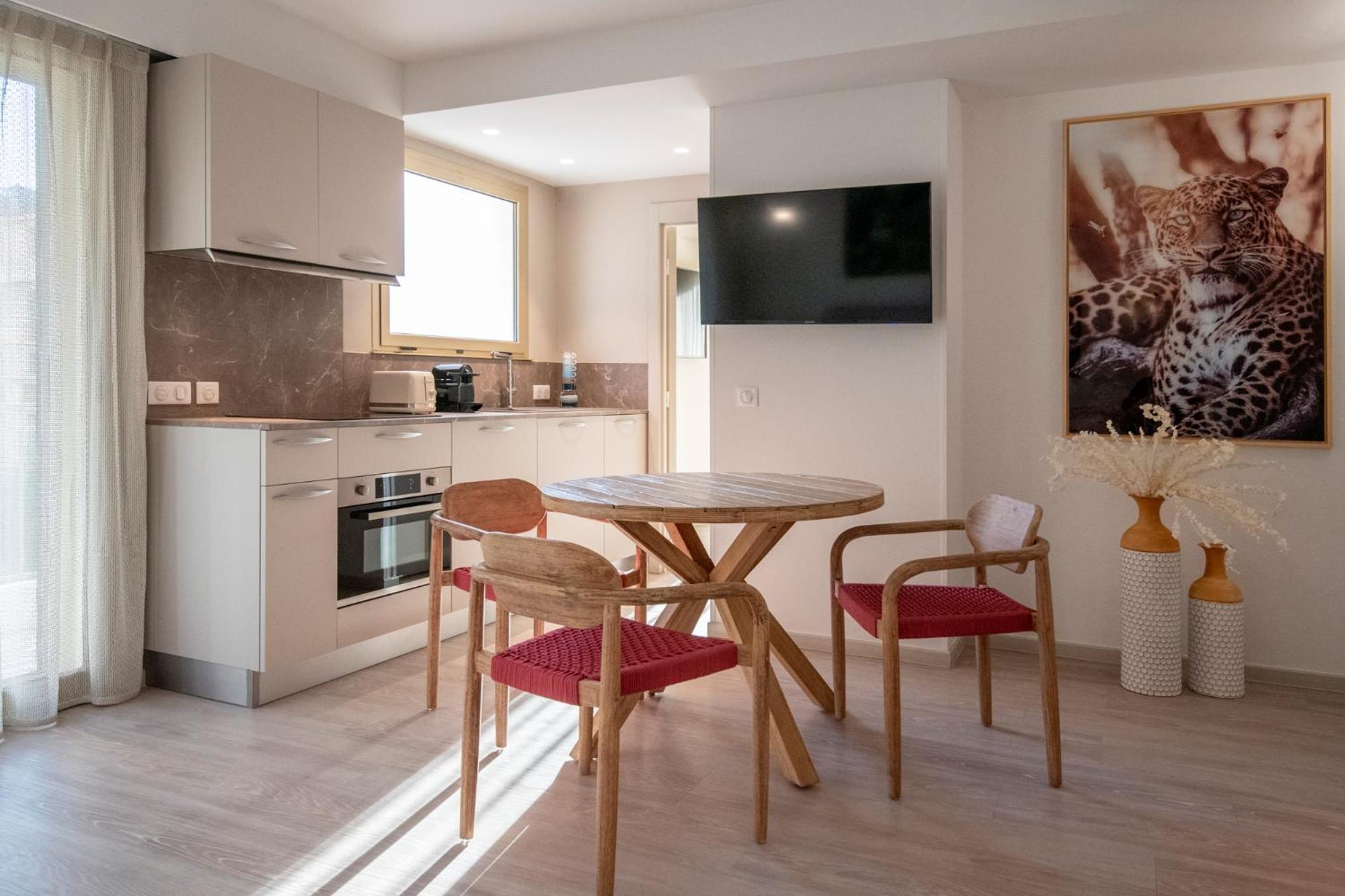 Residence Hoteliere Chambord Au Coeur De Menton - Entierement Renovee Εξωτερικό φωτογραφία